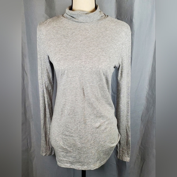 SO Sweaters - SO light gray turtleneck, size L